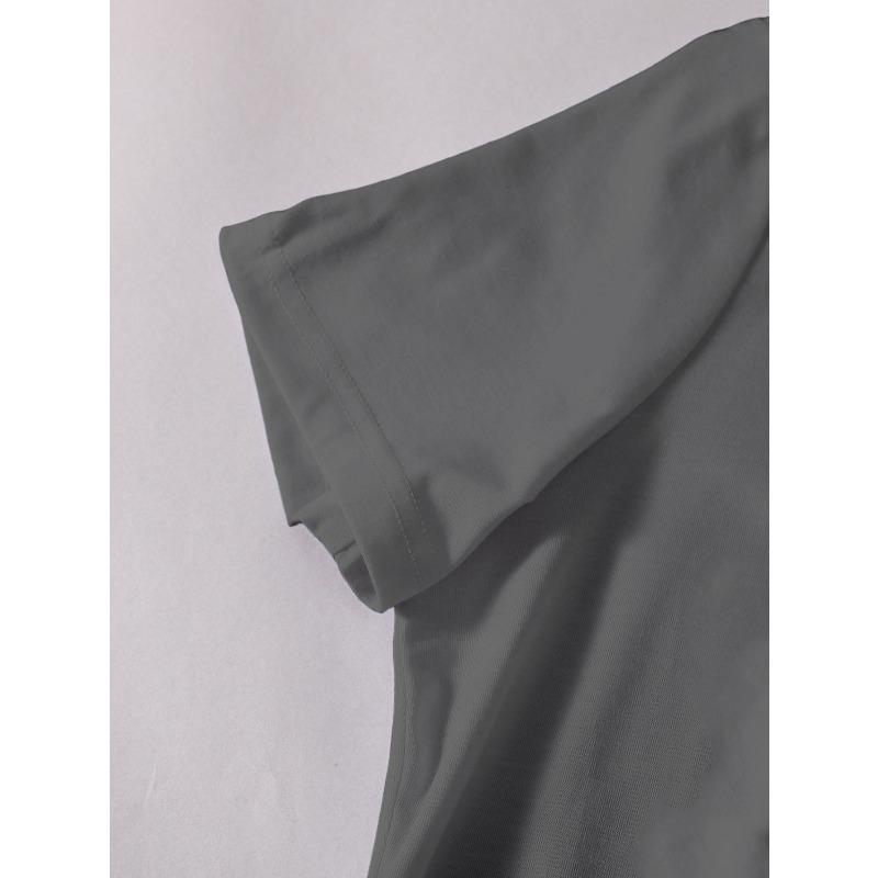 Casual Short-Sleeve Crew Neck T-Shirt Featuring A Strawberry Print, Perfect for Spring and Summer, Designed for Women