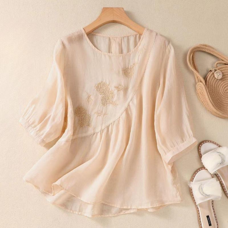 Embroidery Round Neck Summer New Women T-shirt Retro Thin Loose Short Sleeve Blouse Casual Sweet Simple Tops Ladies Office Solid Color Clothing