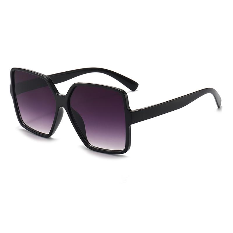 

European-Style Square Large-frame Gradient-colored Sunglasses New Style Fashionable Street Photography Women s Sunglasses серый