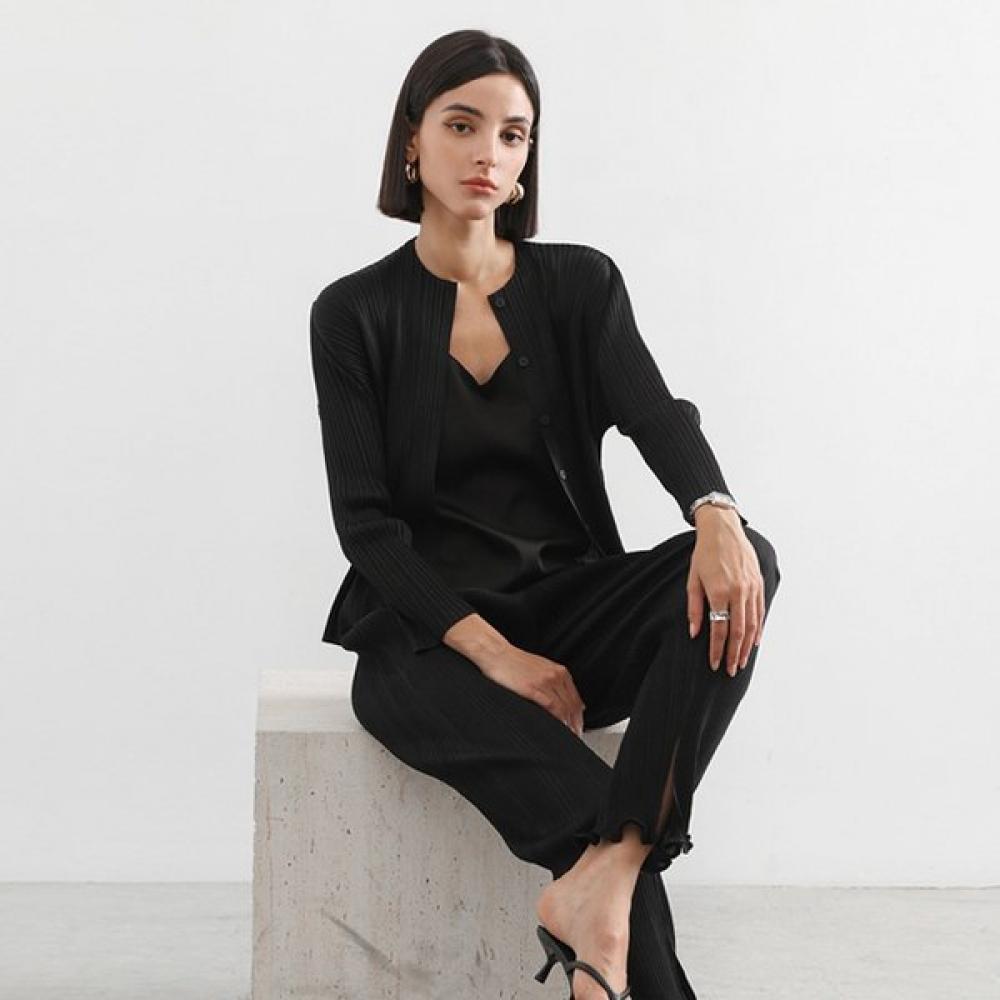 Pleats Mood Basic Button Pleats Cardigan