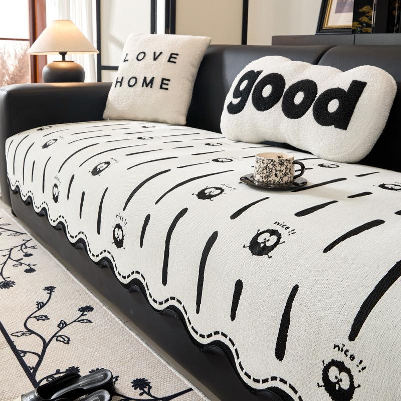 

Cute briquettes special-shaped sofa cushion 2025 new four-season universal non-slip ins wind one-piece cover towel 90*70cm