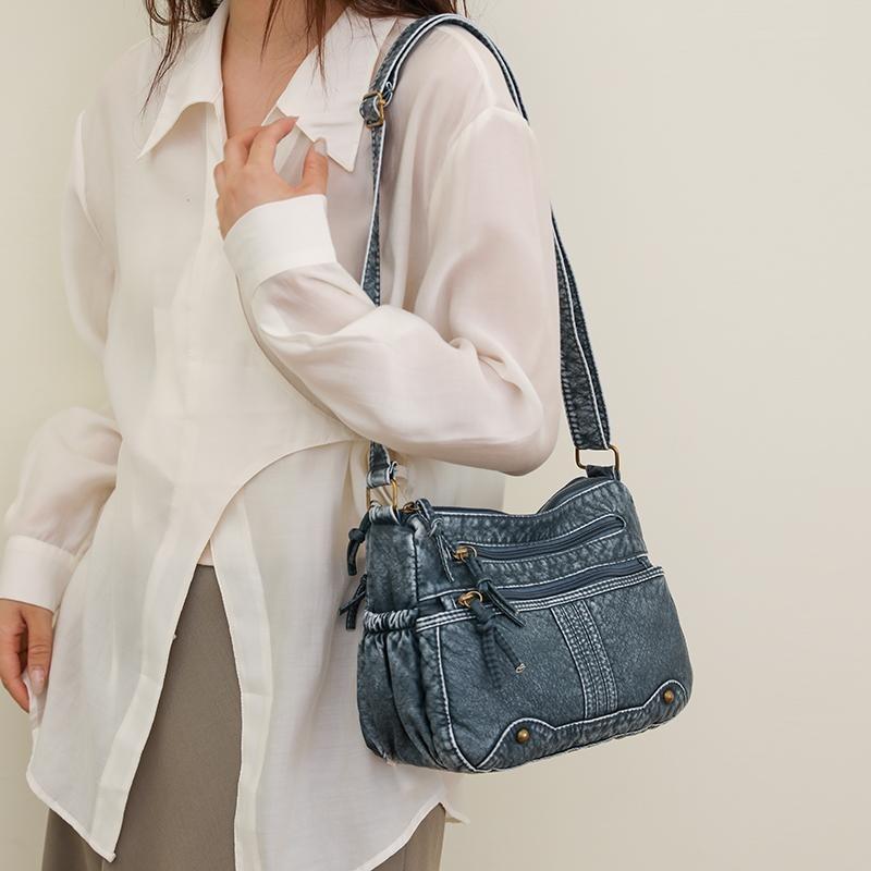 Vintage-Schultertasche aus Denim mit mehreren Reißverschlusstaschen und verstellbarem Riemen. Hochwertige Damen-Tragetasche/Umhängetasche.