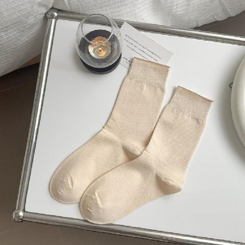 Simple Colored Women Socks Casual Breathable Ladies Korean Socks Plain Soft Daily Female Crew Socks Trendy Solid Color 2026 New