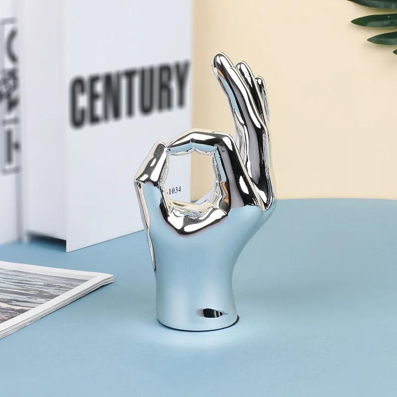 Resin Hand Finger Gesture Figurine Sculpture Decor Abstract Hand Love Gesture Statue Figurines Wedding Home Desktop Decor