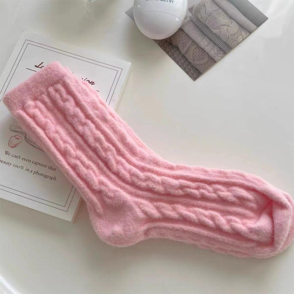 1 Pair Women's Cozy Fuzzy Socks- Winter Warm Plush Mid-Calf Length Twisted Pattern Knit Fabric Socks