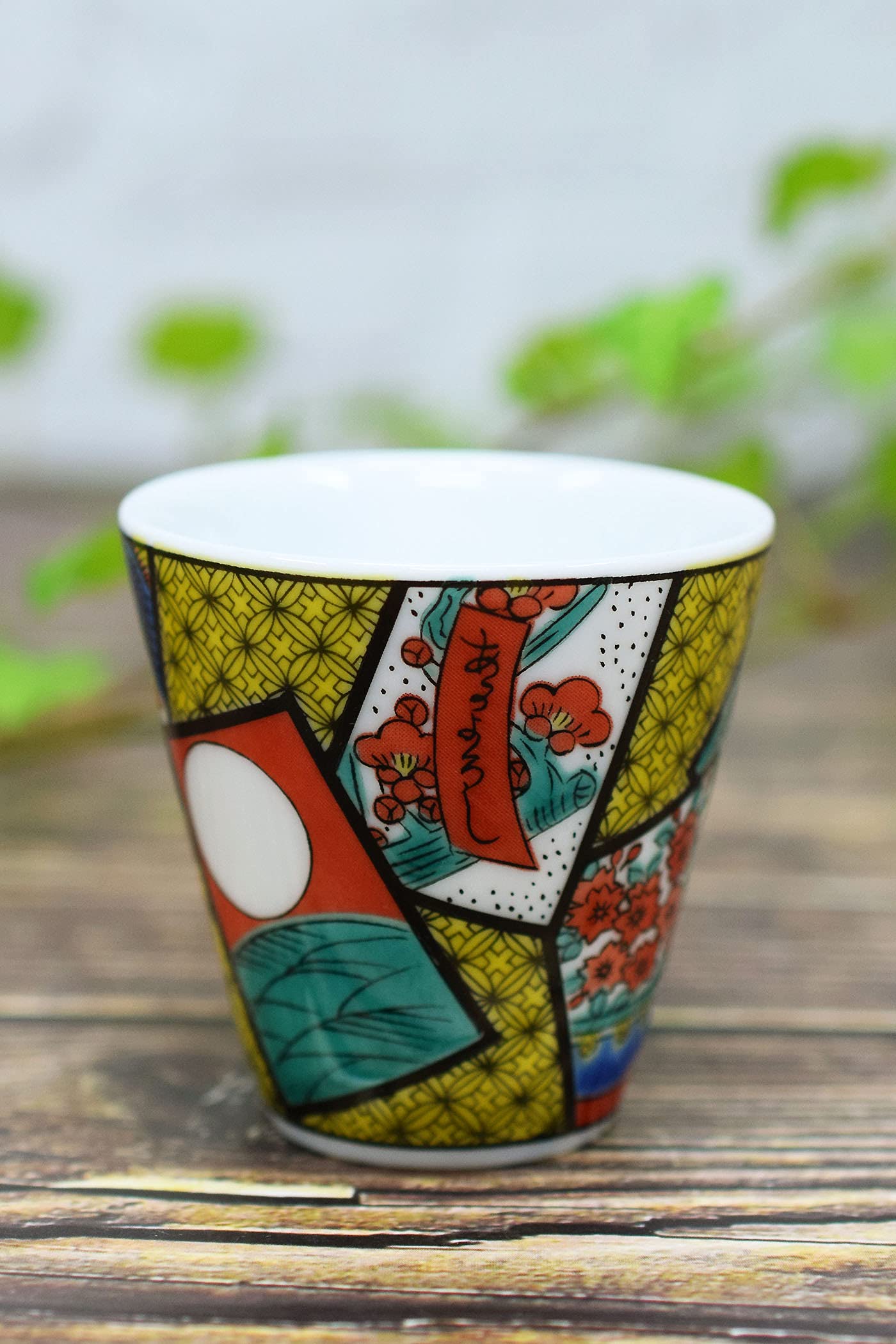 

Вадза но Кура: Счастливая чашка для саке, чашка для саке Кутани, цветочная карта, керамика, бренд, японская посуда, сделано в Японии