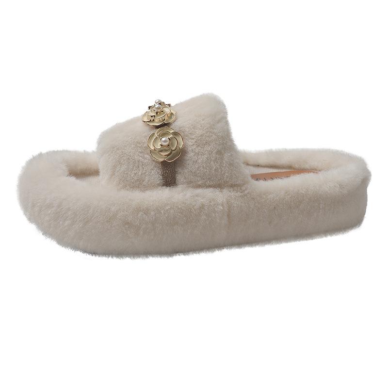 Mao Mao slippers women's wear 2025 autumn and winter new Internet celebrity super fire lamb wool ins tide thick bottom home cotton mop