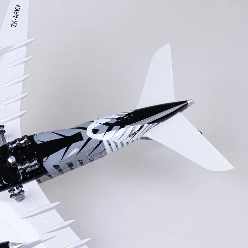 Air New Zealand Airways Airways A380 Model Plane Resin 1/160 Scale Plane With LED Lights and Wheels Enthusiasts Gift Decoration