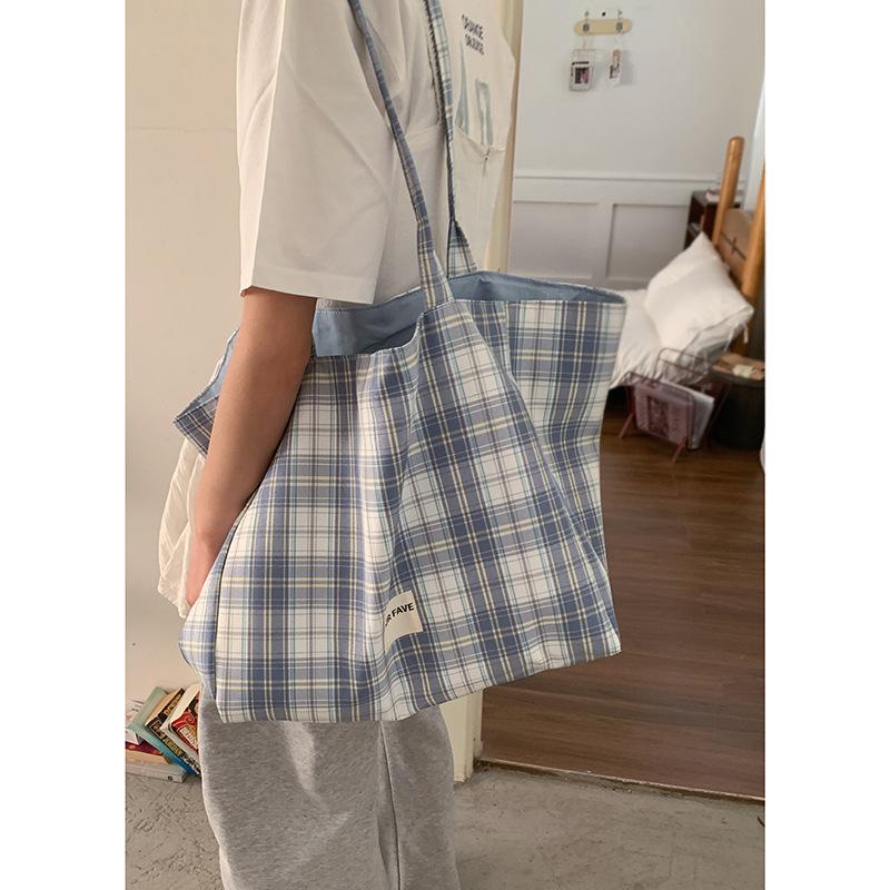 

Клетчатая холщовая сумка Ленивый ветер женская сумка 2025 новая простая сумка-тоут большая вместимость сумка через плечо синий