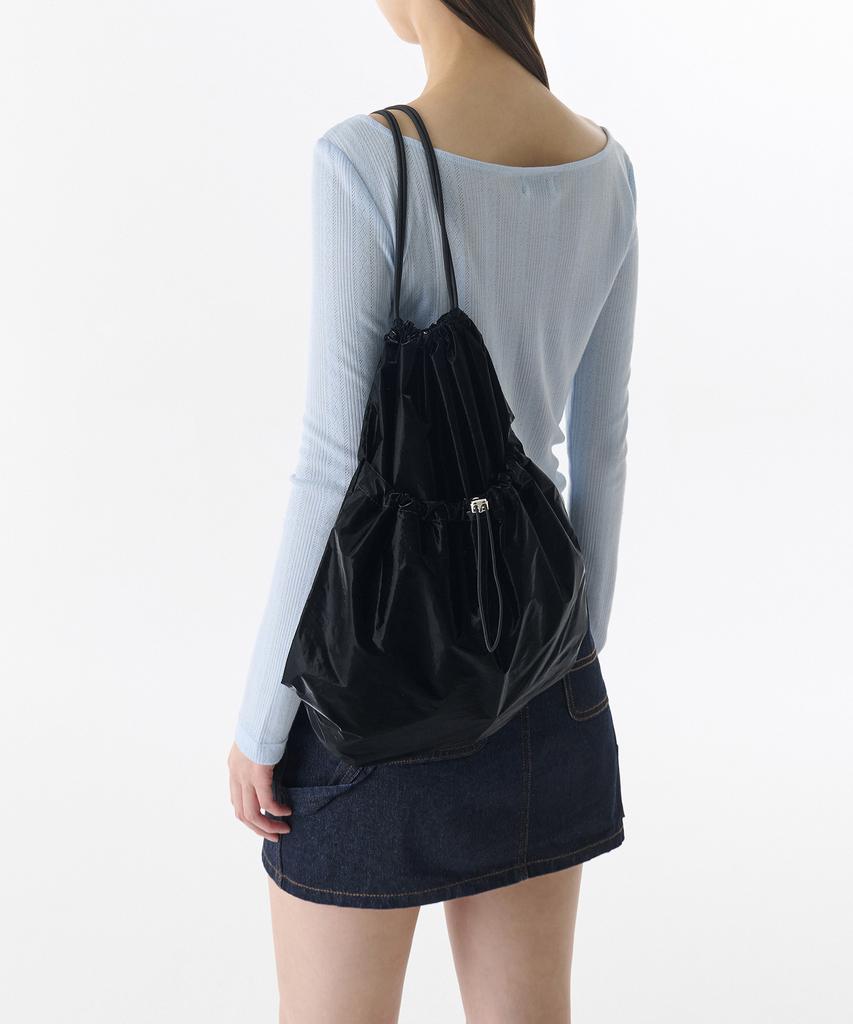 Musinsa Standard Woman Shiny Gym Bag [Black]
