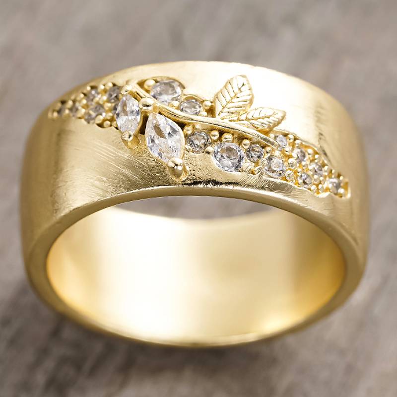

Huitan Elegant Simple Gold Color Ring for Women Engraved Fresh Style Leaf Shaped Inlaid Shiny CZ Trendy Accessories Chic Zircon 6