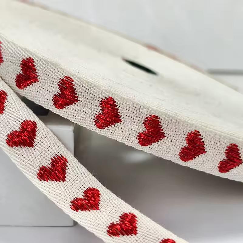 16mm Heart Shaped Woven Ribbon Gift Box Packaging Bouquet Ribbon Apparel Accessories DIY Embroidered Stock