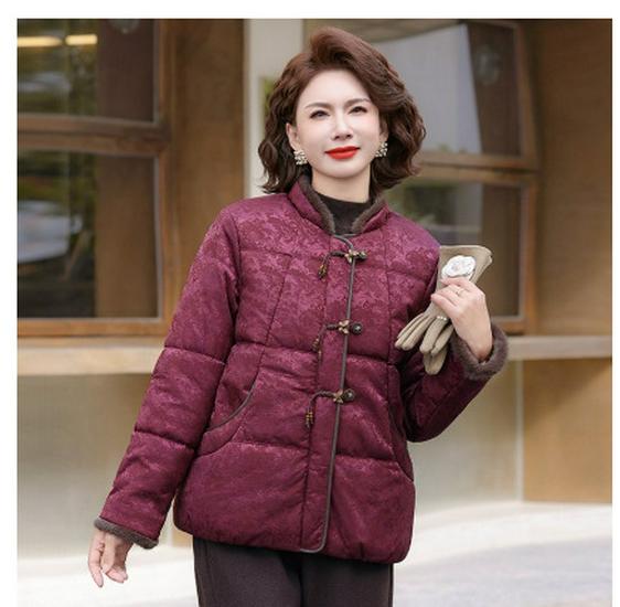 

Thickened Fleece-Lined Winter Cotton Jacket for Middle-Aged and Elderly Women - Warm Tang Style 5XL for 150-165 jin красный