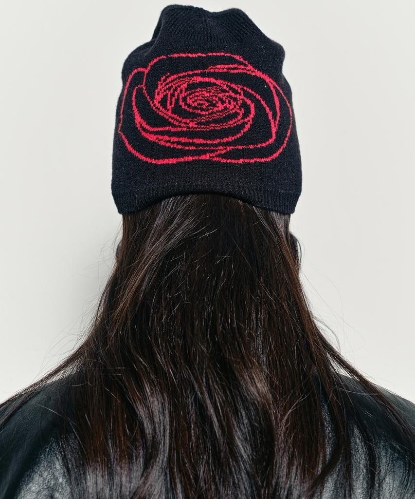 Nigaennikol Rose Jaquard Beanie_Black Red