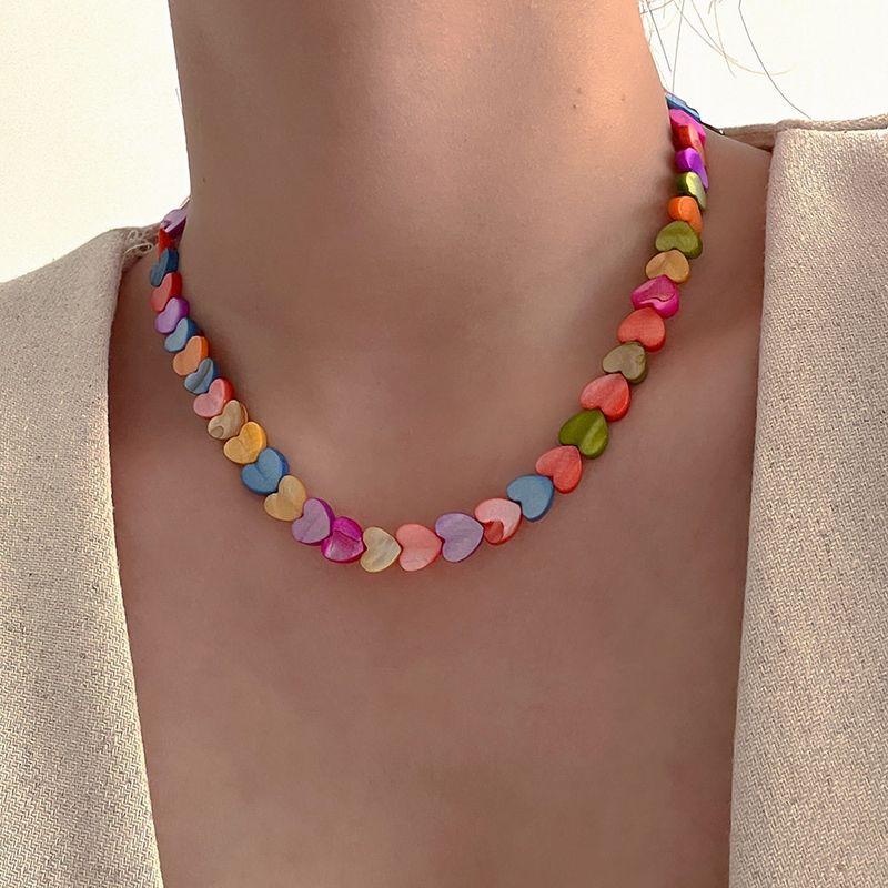 and American Personalized about 9mm Natural Shell Colored Loving Heart Necklace for Women Beach Vacation Style Fashion All-Match Clavicle Chain