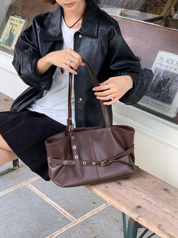 Korean-Style Underarm Tote Bag - Autumn/Winter, Large Capacity, Versatile Commute & Motorcycle Style Shoulder Bag for Women