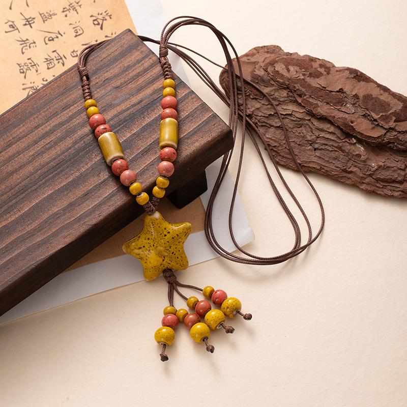 Colier de vară ceramic colorat cu mărgele în formă de stea de mare, lung, cu frânghie împletită, accesoriu