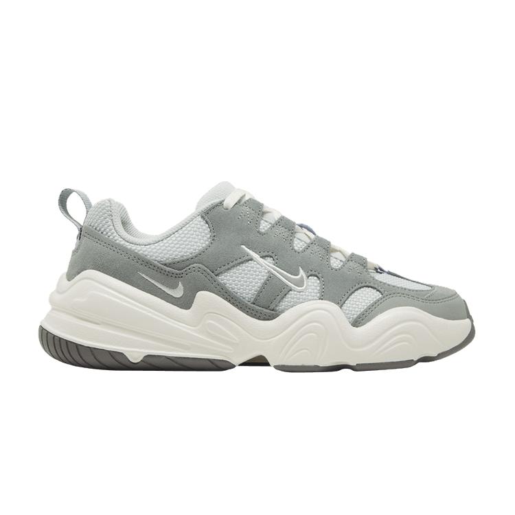 Nike Tech Hera Mica Green (Women s) 36