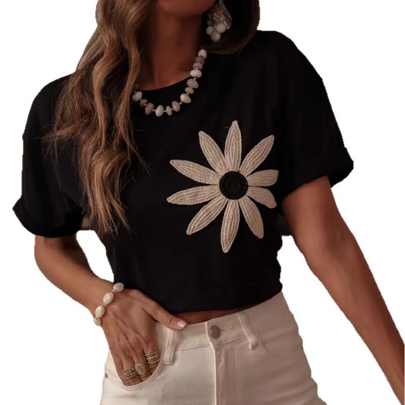 Summer Flower Embroidery Loose Women Blouse Round Neck Short Sleeved T-shirt Fashion Elegant Casual Tops Sweet Simple Office Black Shirts