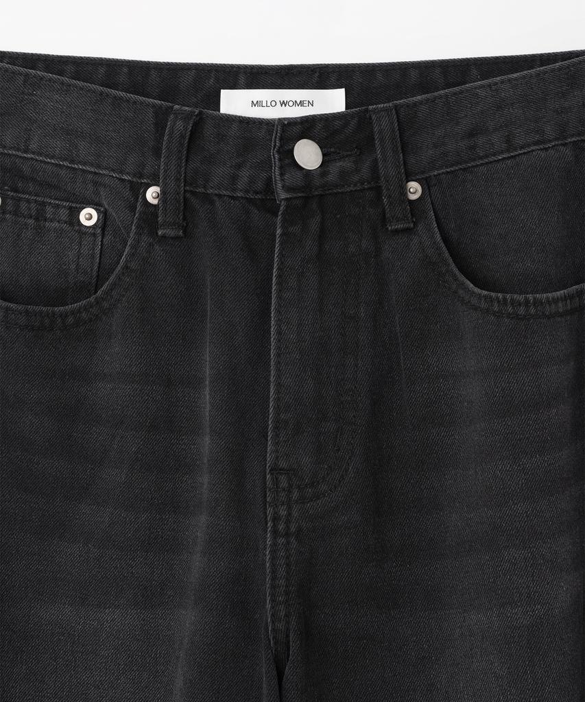 MILLO WOMEN Curved Flare Jeans [Black]