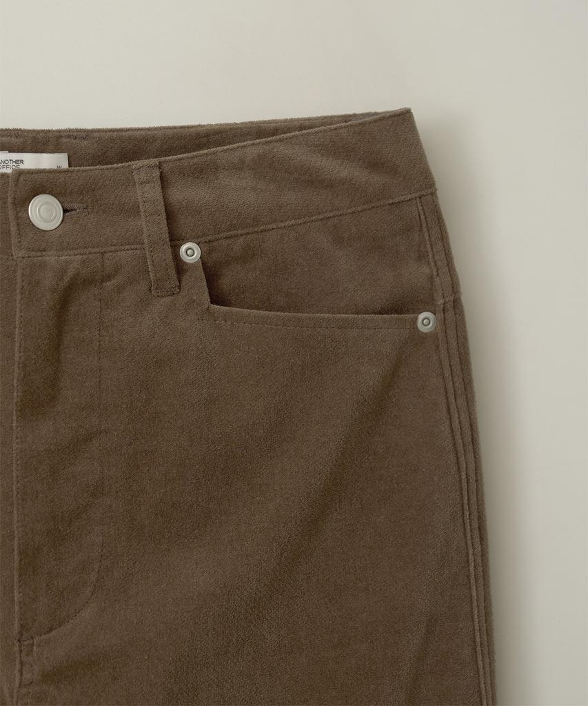 ANOTHER OFFICE WOMEN W. Mild Velveteen Trouser (Mild Brown)