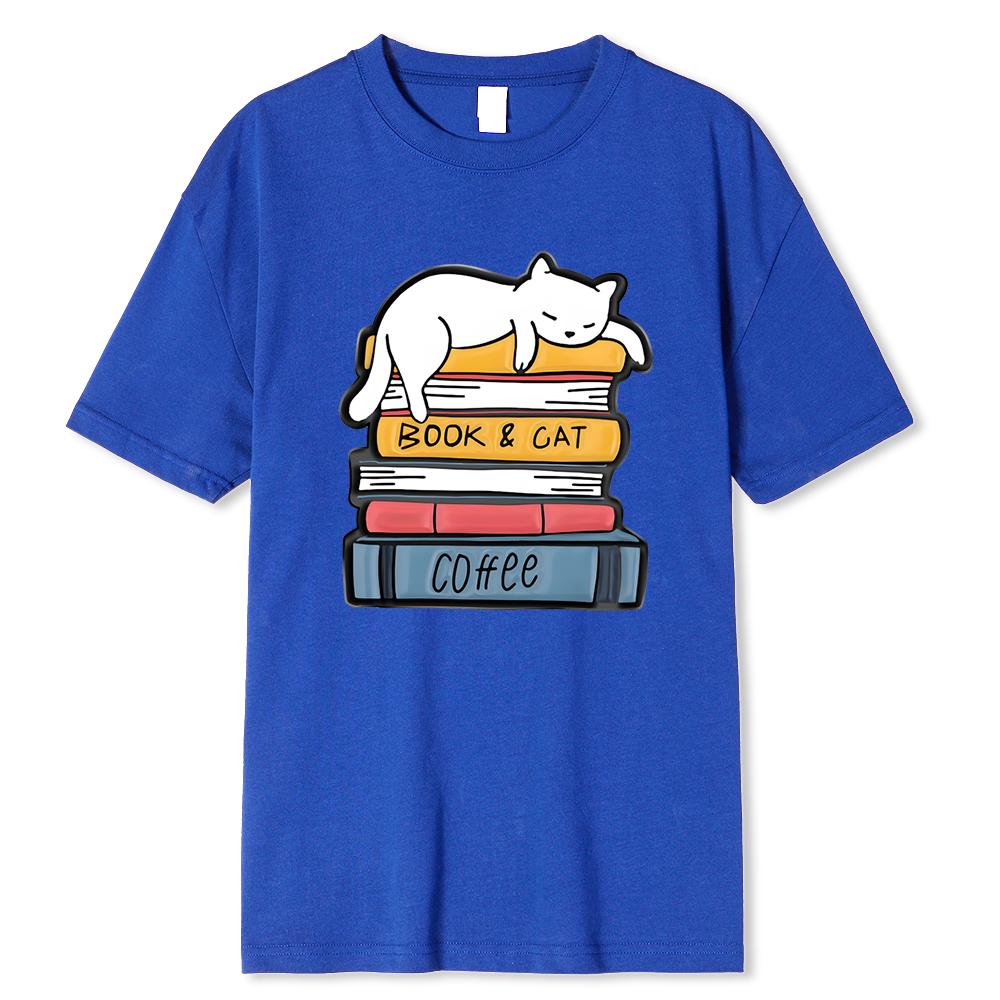 Bílá kočka spící na hromadě knih Potisk Oblečení Pánské Vysoce kvalitní Tričko Letní Bavlněná Trička Volné Topy