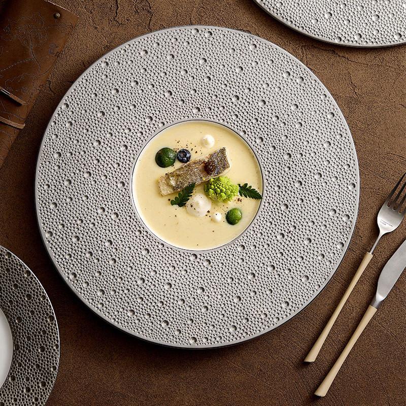 VAKADA Ceramic Western Dinner Plates