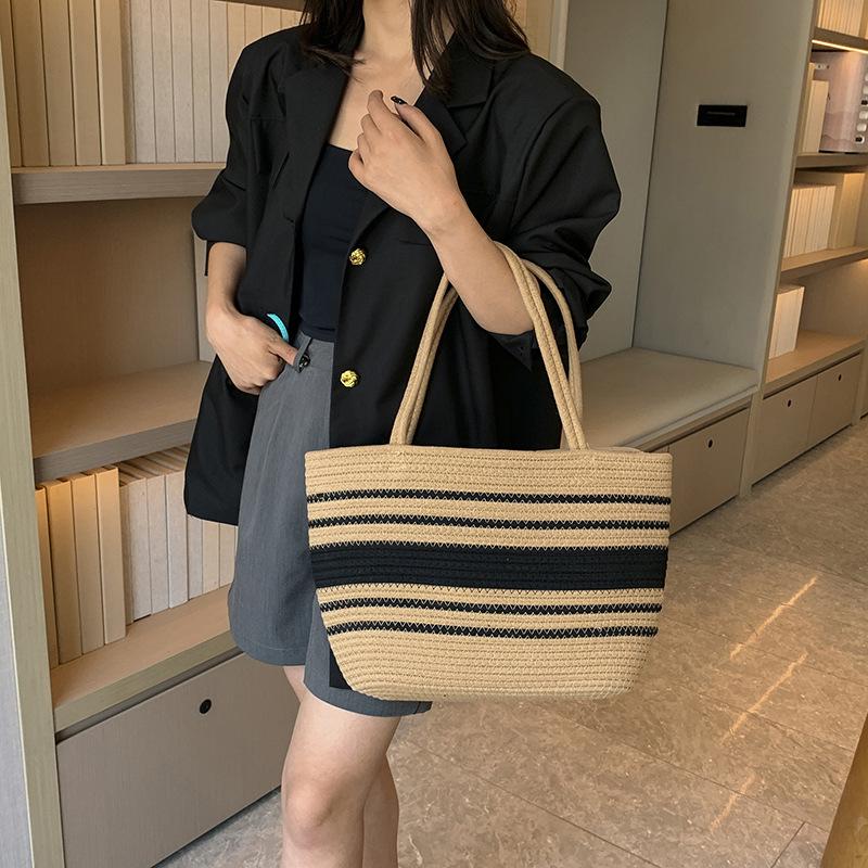 

Модная женская летняя сумка-тоут большой вместимости 2025 года 40x25x10 cm