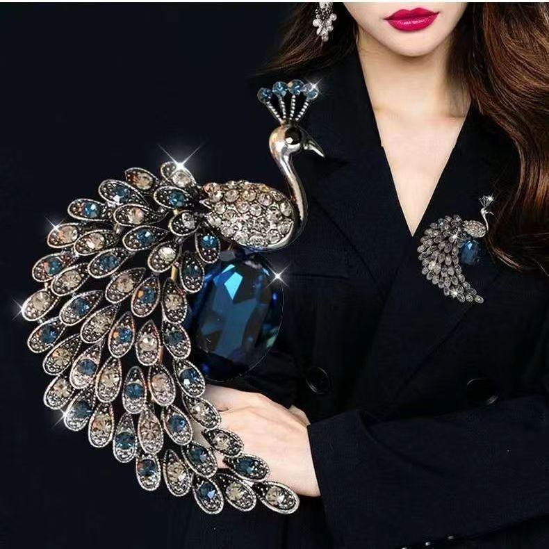 Light Luxury Style Sparkling Crystal Peacock Brooch