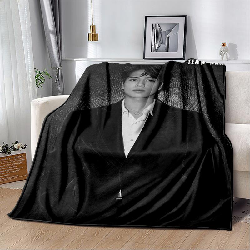 3D Jackson Wang Sångare Stjärna Mjuk Plyschfilt, Flanellfilt Kastafilt för Vardagsrum Sovrum Säng Soffa Picknick Barnpresent