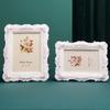 1 Peça, porta-retrato simples com relevo de rosa branca, adequado para decoração de casa como um item decorativo