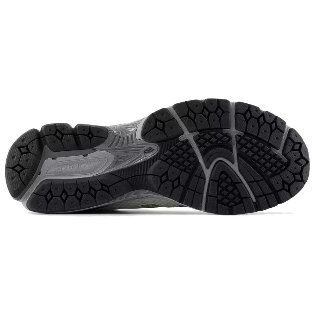 New Balance 860v2 Sea Salt Gold Metallic Unisex Sneakers Cream Harbor-Grey Silver-Metallic ML860SG2