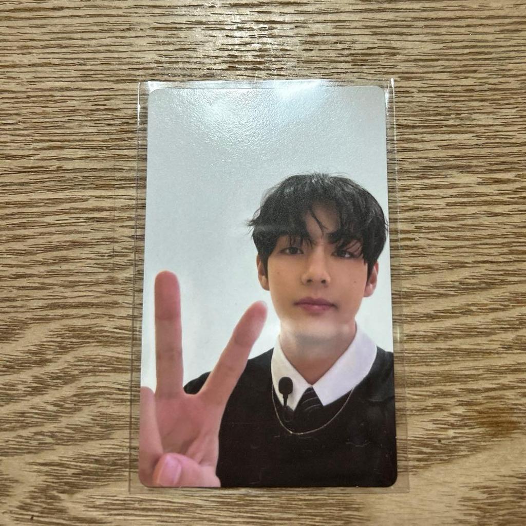 BTS Weverse Global pre-order bonus trading card V