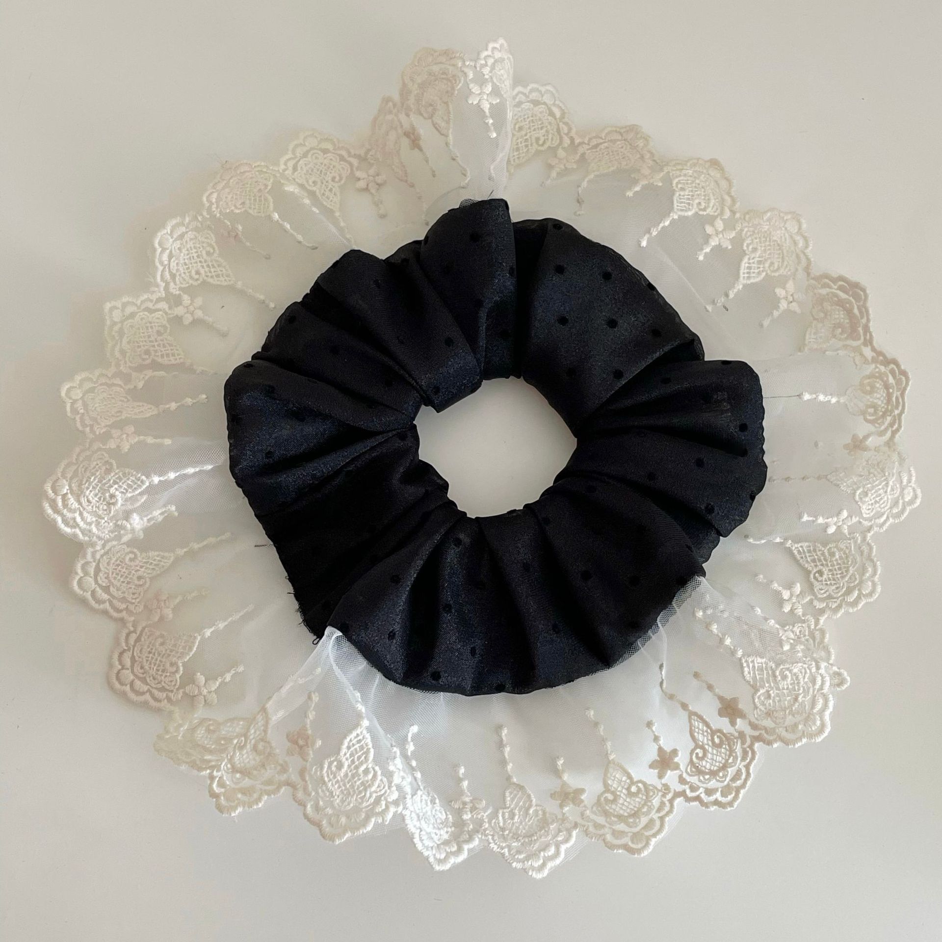 

Тканевая сетка кружево резинка для волос толстая кишка нишевый дизайн темперамент простой модный универсальный высококлассные аксессуары для волос женщины