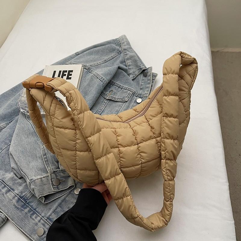 Fashion Cotton Handheld Tote With Quilted Design For Casual Outings