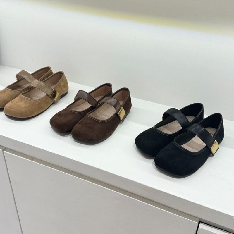 Hot Selling 2025 New Spring and Autumn Soft Sole Round Toe Retro Mary Jane Shoes Shallow Mouthed Flat Sole Single Shoe for Women