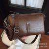 Premium Sense Retro Small Bag Women 2025 New Fashion Versatile Messenger Bag Commuter Shoulder Armpit Bag Small Bag