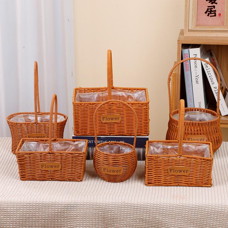 Imitation Rattan Woven Flower Basket: Handheld Arrangement, Living Room Decor, Photography Prop, Picnic, Pastoral, Flower Girl, Souvenir.