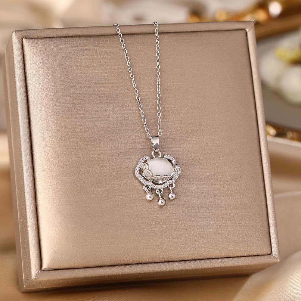 Women's Silver Titanium Steel Necklace with Micro-Inlaid Zircon - Elegant, Durable Clavicle Chain Jewelry