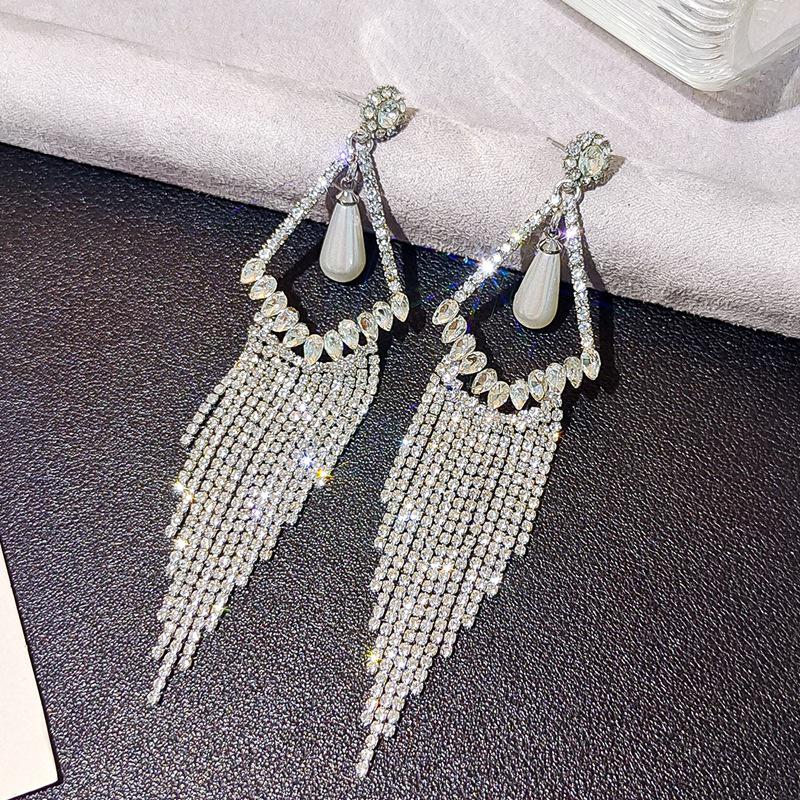 Elegant Tassel Long Earrings: European & American Fashion, High-End Prom & Evening Goddess Style.