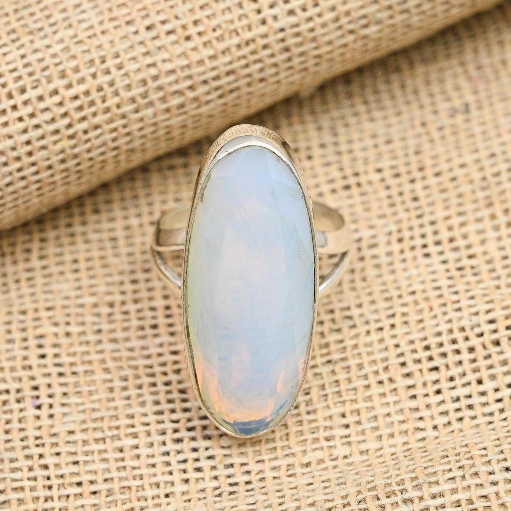 Milky Opal Gemstone Ručne vyrobený 925 masívny strieborný šperkový prsteň Darček pre ňu