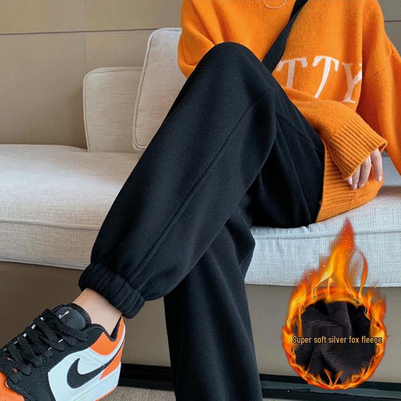 Plus Size Black Jogger Pants for Women - Slimming, Lightweight, Casual Sweatpants for Spring & Autumn, Ideal for Pear-Shaped Bodies