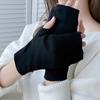 Lightweight Half Finger Gloves For Easy Smartphone Use And Commuting Soft Polyester Comfortable Design
