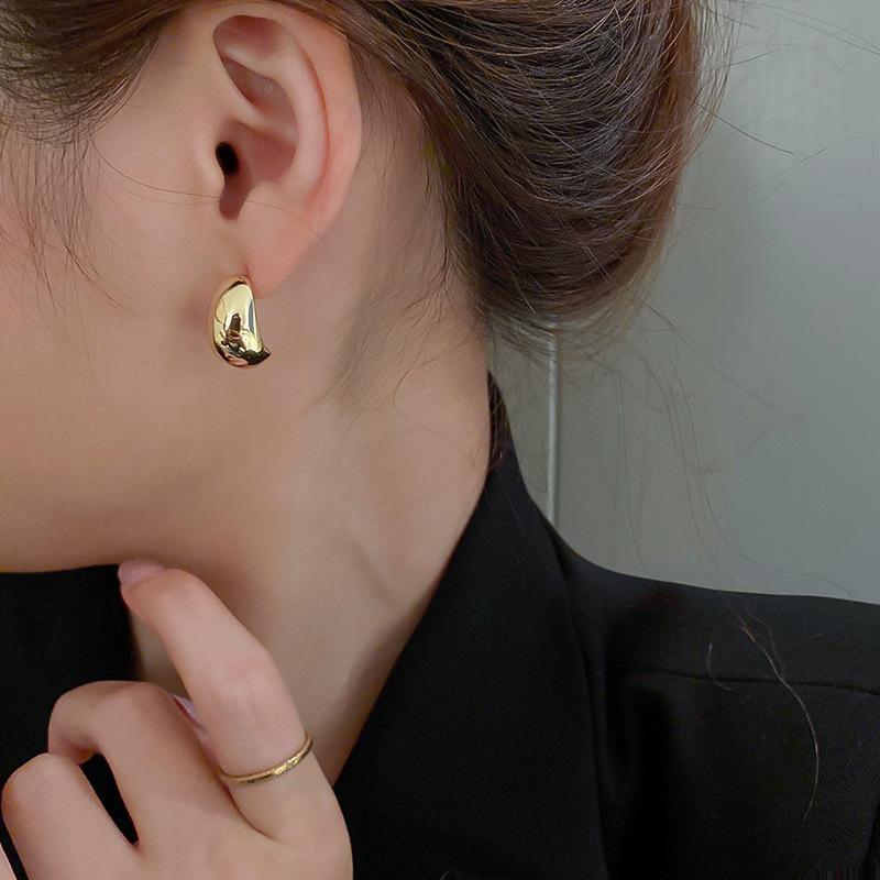 Silver Needle Fashion Geometric Doudou Earrings Hong Kong Style Versatile Cold Wind Earrings Simple Premium Temperament Earrings