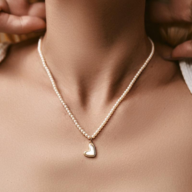 Vintage Retro Irregular Heart Design Electroplated Shell Pearl Beaded Necklace For Women