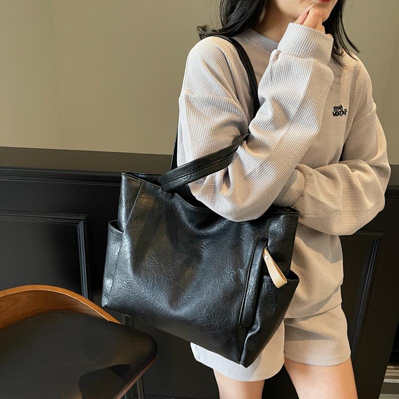PU Shoulder Bag Women Solid Color Large Capacity Handbag Commuter Tote Bag