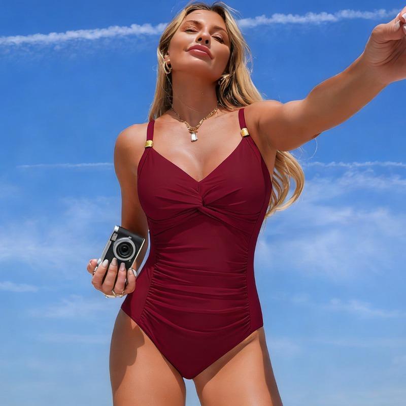 2026 European and American New One-piece Swimsuit Female Sexy Solid Color Sports Bikini Swimsuit Spot