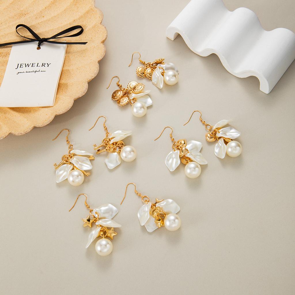 French Retro Light Luxury White Petal Pearl Earrings, Simple Design Flower Butterfly Key Fringed Earrings