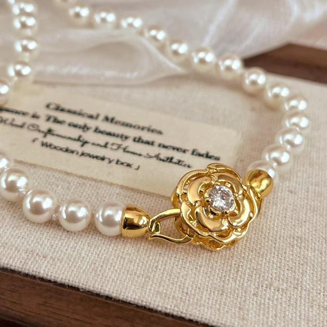 

Vintage 6Mm Warm White Shijia Round Pearl Camellia Buckle A Variety Of Ways To Wear Necklace Women S Collarbone Chain