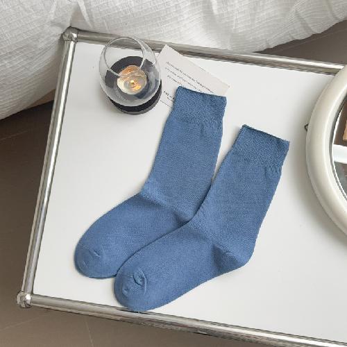 Simple Colored Women Socks Casual Breathable Ladies Korean Socks Plain Soft Daily Female Crew Socks Trendy Solid Color 2026 New
